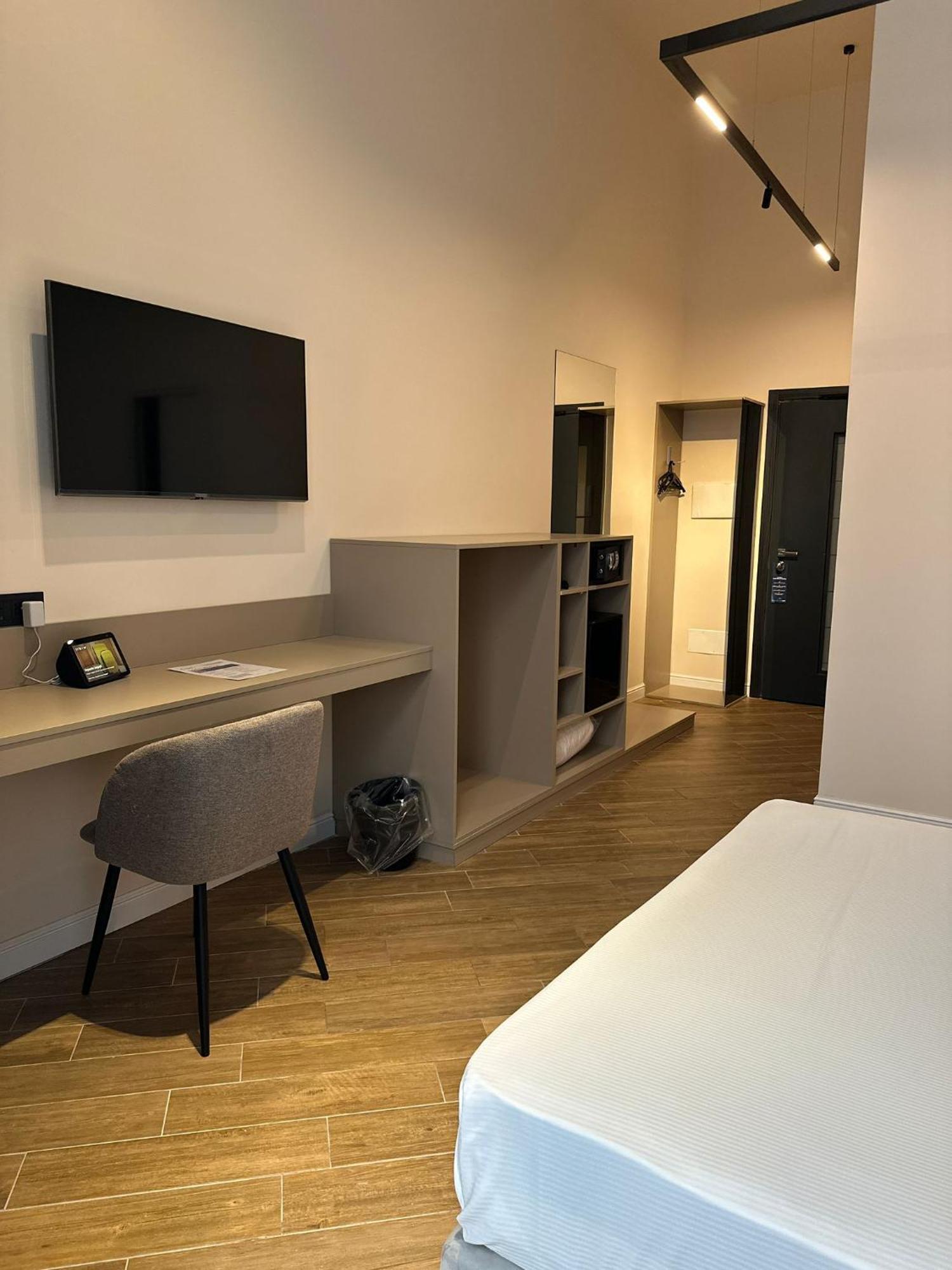 Maison Toledo Suites Naples Luaran gambar
