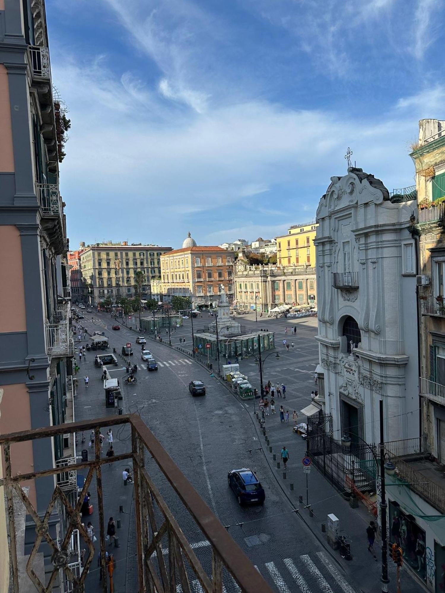 Maison Toledo Suites Naples Luaran gambar