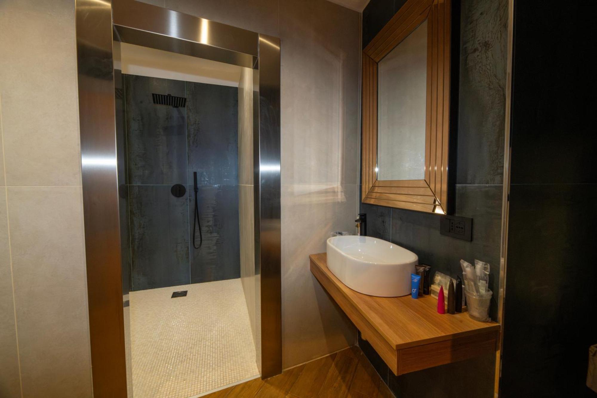 Maison Toledo Suites Naples Luaran gambar