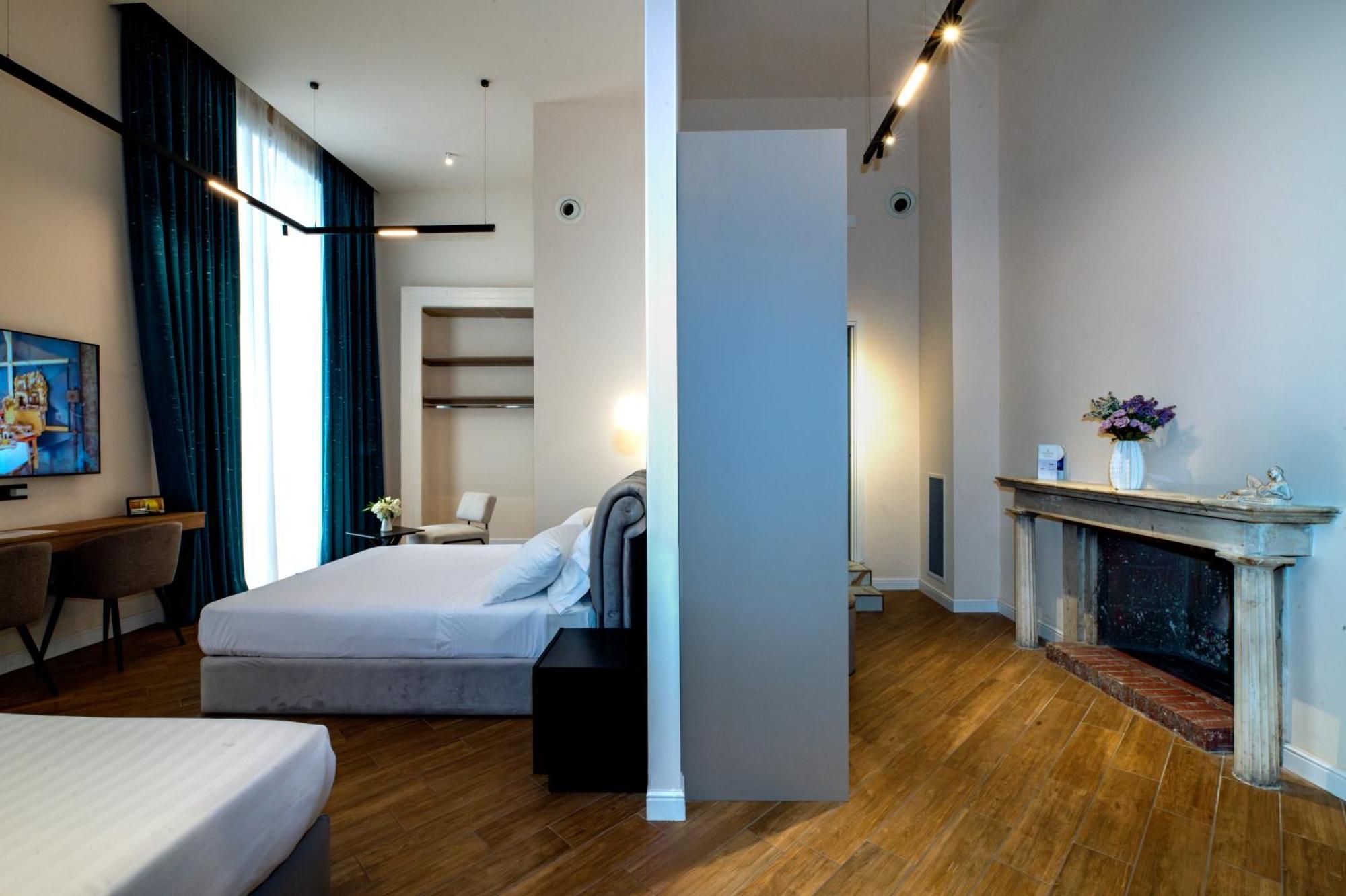 Maison Toledo Suites Naples Luaran gambar